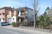 MNC004, A House with Adjoining Workshop for Sale in the Center of a Village