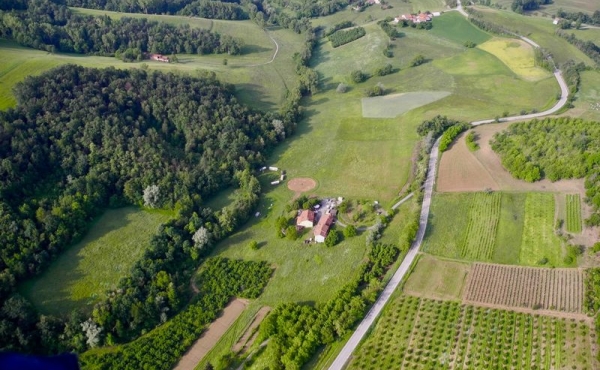 Cascina ex convento con terreno (118)