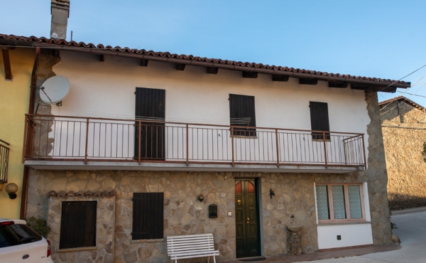 Casa-vendita-Serravalle-Langhe-(1)