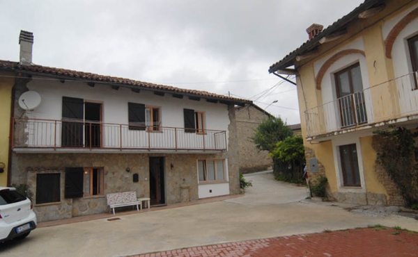 Casa-vendita-Serravalle-Langhe-(24)