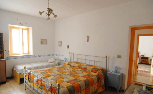 Casa-vendita-Serravalle-Langhe-(27)