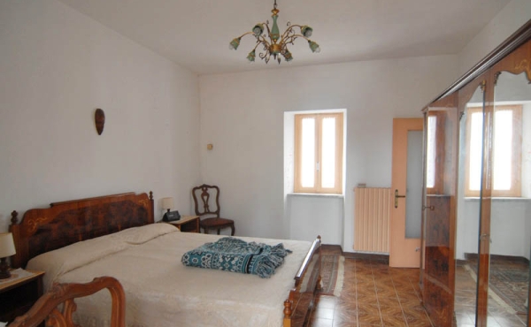 Casa-vendita-Serravalle-Langhe-(29)